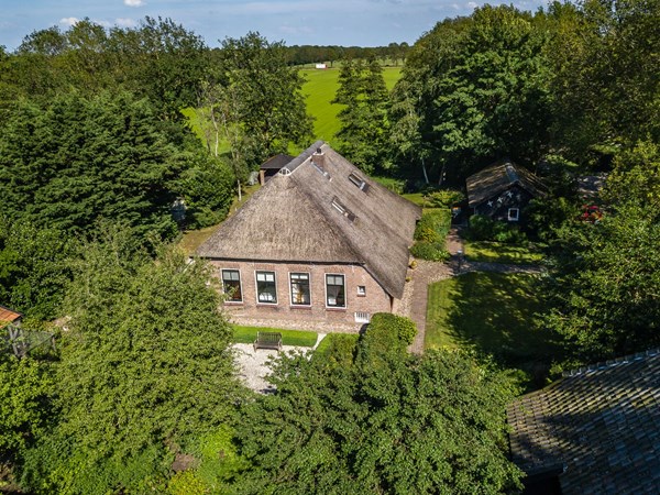 Te koop: Woonboerderij met een unieke ligging!
