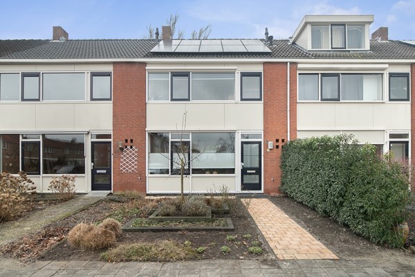 Verkocht: Zeer nette instapklare tussenwoning!