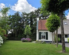 Te koop: Schitterdende luxe vakantiewoning op  1.126m2 eigen grond en aan vaarwater!
