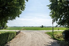 bs25062554015.jpg