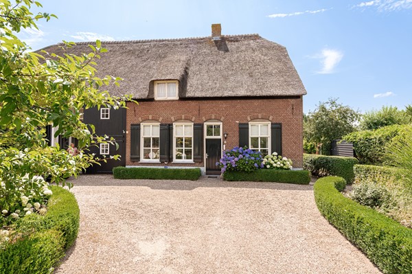 Te koop: Mr S. Naaijenstraat 28, 4281NL Andel