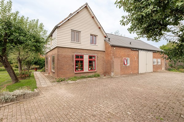 Te koop: Uitwijksestraat 5, 4288JB Uitwijk