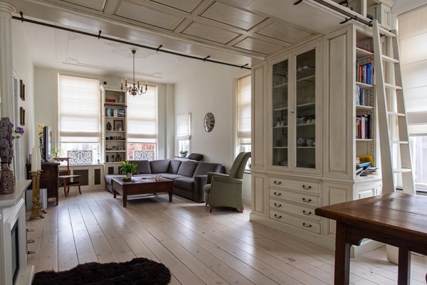 Foto - Te koop: Uniek wonen in oude pastorie!