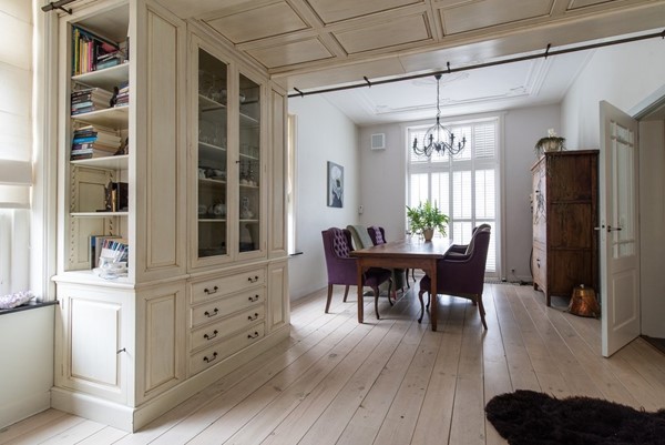 Foto - Te koop: Uniek wonen in oude pastorie!