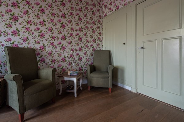 Foto - Te koop: Uniek wonen in oude pastorie!