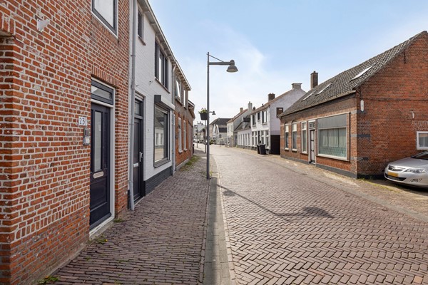 Foto - Te koop: Dorpsstraat 25, 4451 BA Heinkenszand