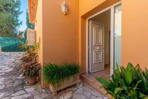 Medium property photo - Calle Benimuslem 2, 03730 Jávea