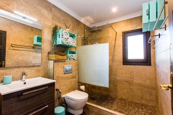 Medium property photo - Camino la Cometa 24, 03729 la Cometa