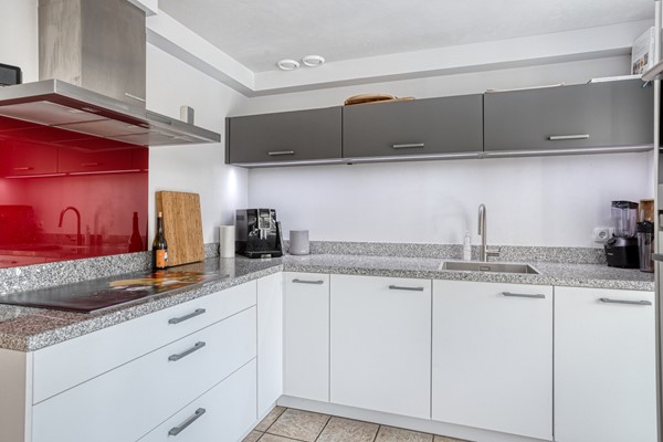 Medium property photo - Beatrixlaan 6, 6051 NA Maasbracht