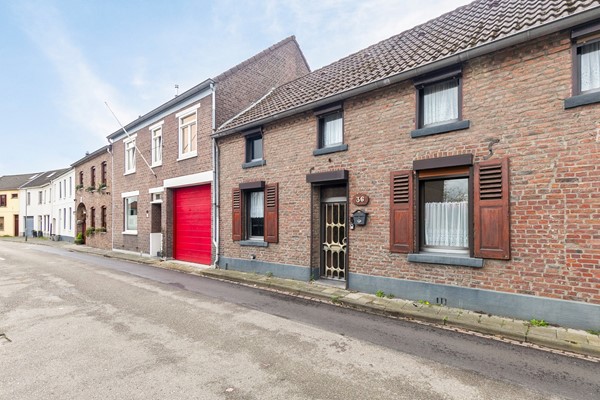 Medium property photo - Kanunnik van Nuijsstraat 36, 6451 BC Schinveld