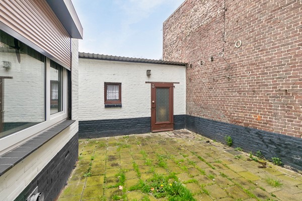 Medium property photo - Kanunnik van Nuijsstraat 36, 6451 BC Schinveld