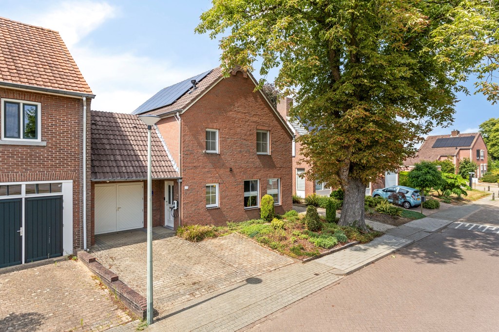 RectorHendrixstraat276051jkMaasbracht-01.jpg