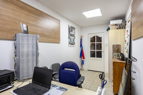 Medium property photo - Valge 23, 9965 PD Leens