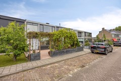 MeindertHobbemastraat142902gmCapelleaandenIJsselNL-02.jpg