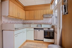MeindertHobbemastraat142902gmCapelleaandenIJsselNL-10.jpg