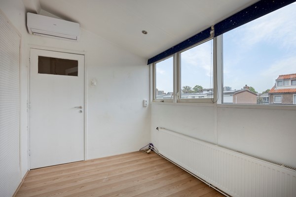 MeindertHobbemastraat142902gmCapelleaandenIJsselNL-19.jpg