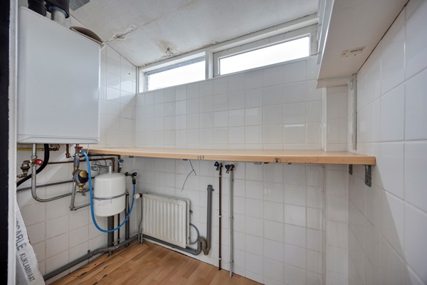 MeindertHobbemastraat142902gmCapelleaandenIJsselNL-20.jpg