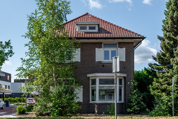 Kijk voor meer informatie over deze woning op de eigen woning website www.deventerstraat90.nl