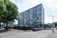 Te koop: Kijk voor meer informatie op de eigen woning website www.loolaan41-41.nl