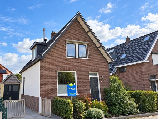 Voor een volledig overzicht verwijzen wij je graag naar de digitale plattegronden, de foto's, de video en de eigen website van deze woning: tienwoningenweg13.nl