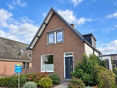 Funda_vooraanzicht_2_strakker_bijgesneden.jpg