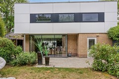 08712093_37.jpg