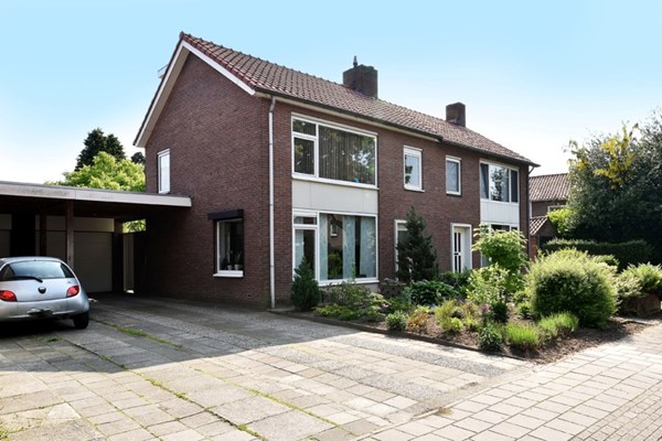 Burgemeester Bardoelstraat 27, Moergestel