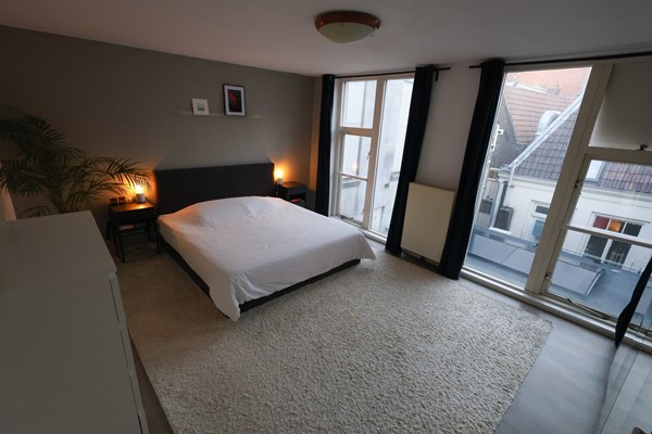 Medium property photo - Onze Lieve Vrouwesteeg 14, 1012 LV Amsterdam